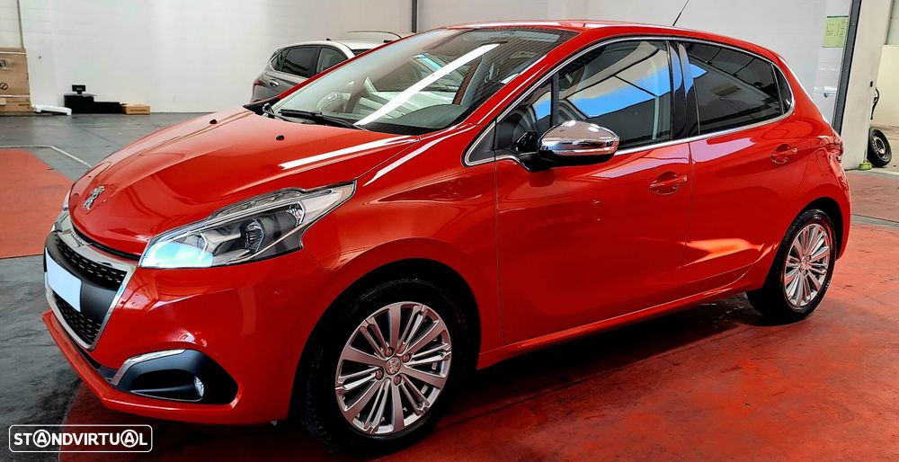 Peugeot 208 1.2 PureTech Allure - 28