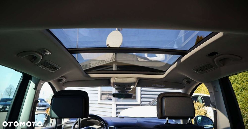 Volkswagen Sharan - 31