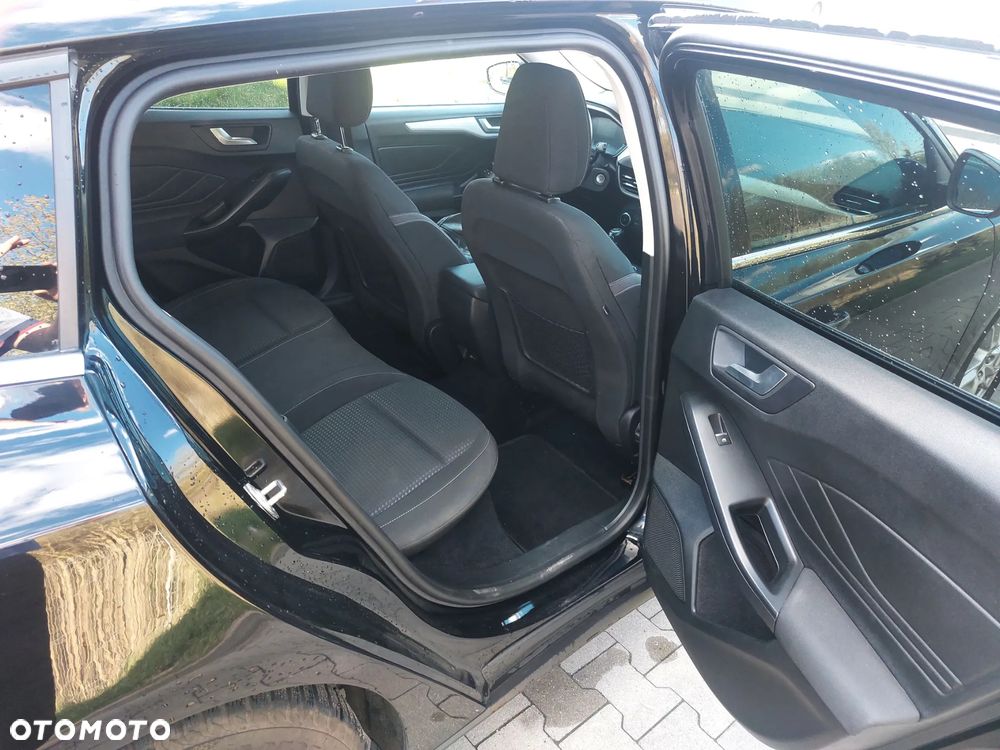 Ford Focus 1.0 EcoBoost Titanium Style - 13