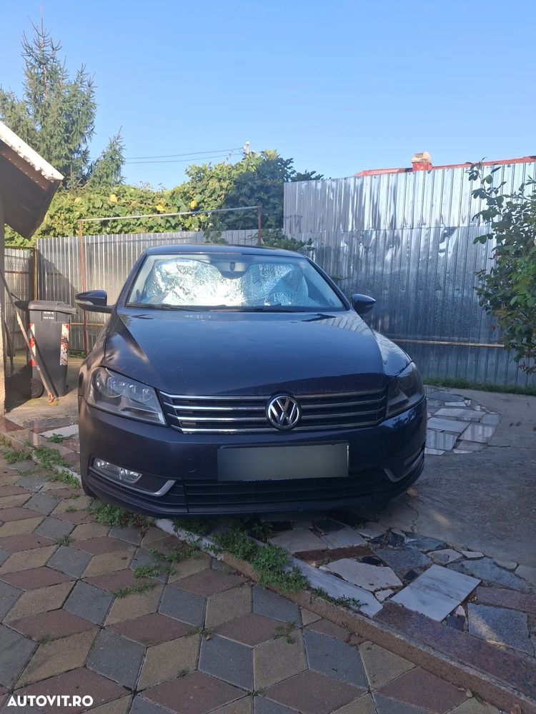 Volkswagen Passat 1.6 TDI BlueMotion Technology Comfortline - 1
