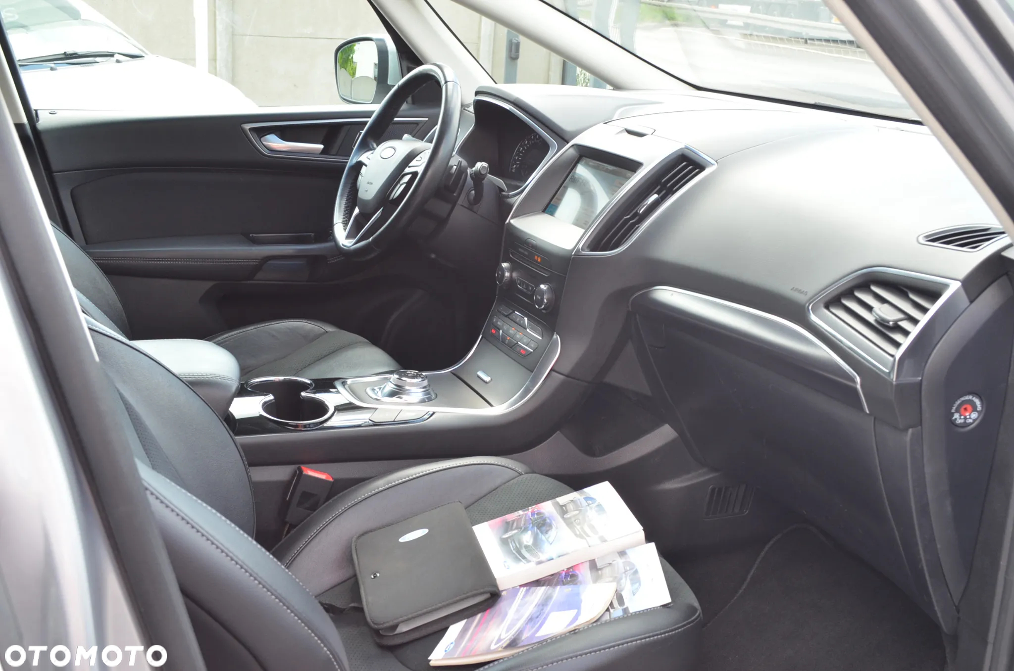 Ford S-Max - 10