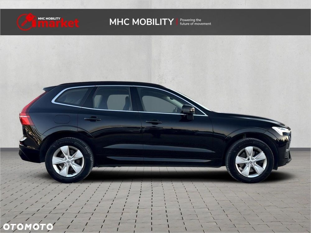 Volvo XC 60 B4 B Momentum Pro - 7