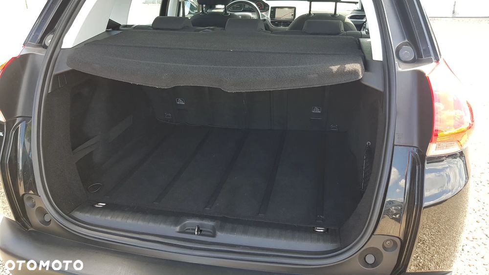 Peugeot 2008 PureTech 110 Stop&Start Allure - 17
