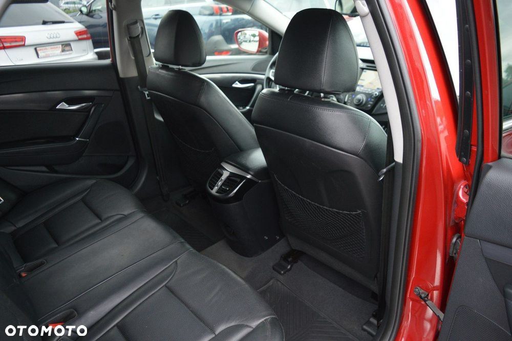 Hyundai i40 Kombi 1.7 CRDi Premium - 29