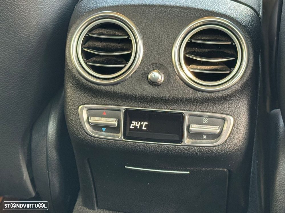 Mercedes-Benz E 300 de Avantgarde 4Matic - 31