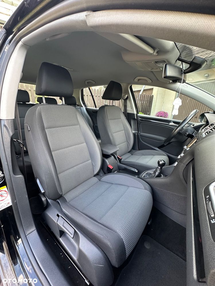 Volkswagen Golf - 9