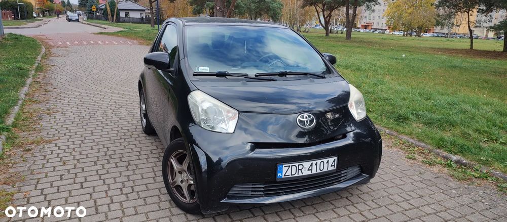 Toyota iQ 1.0 - 6