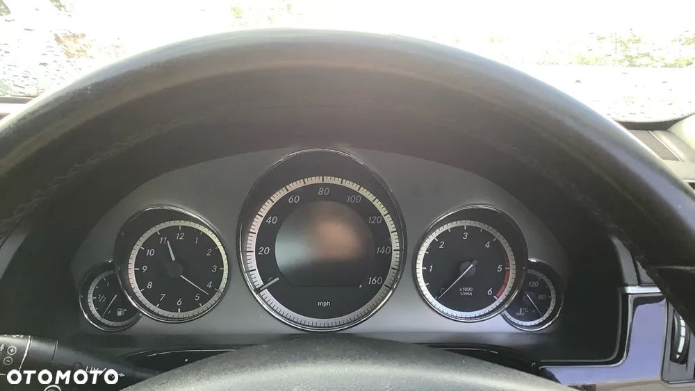 Mercedes-Benz Klasa E 200 BlueTEC 7G-TRONIC Avantgarde - 8
