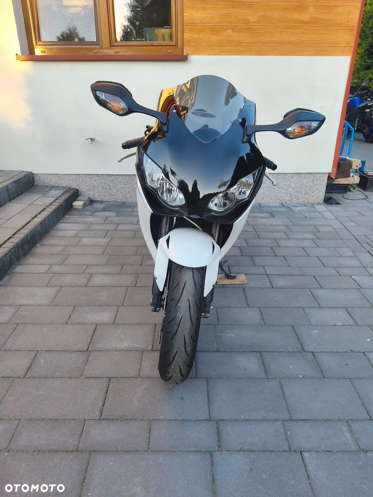 Honda CBR - 9