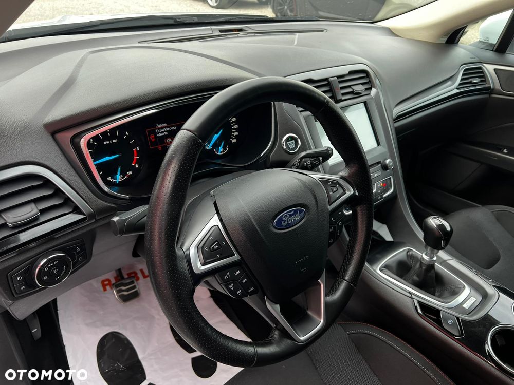 Ford Mondeo 2.0 TDCi STart-Stopp ST-Line - 34