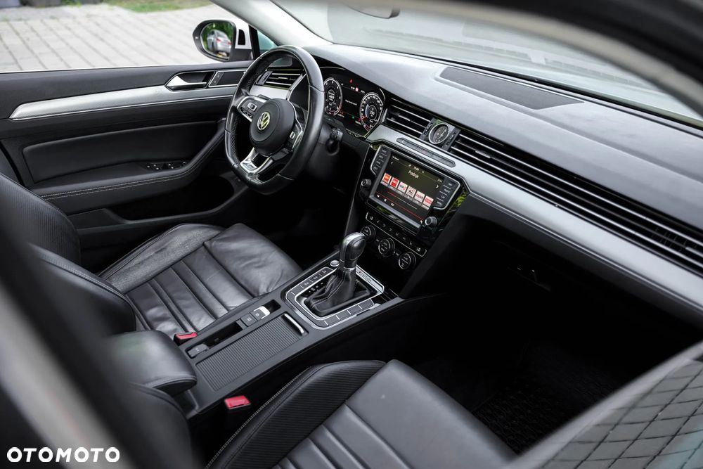 Volkswagen Passat - 27