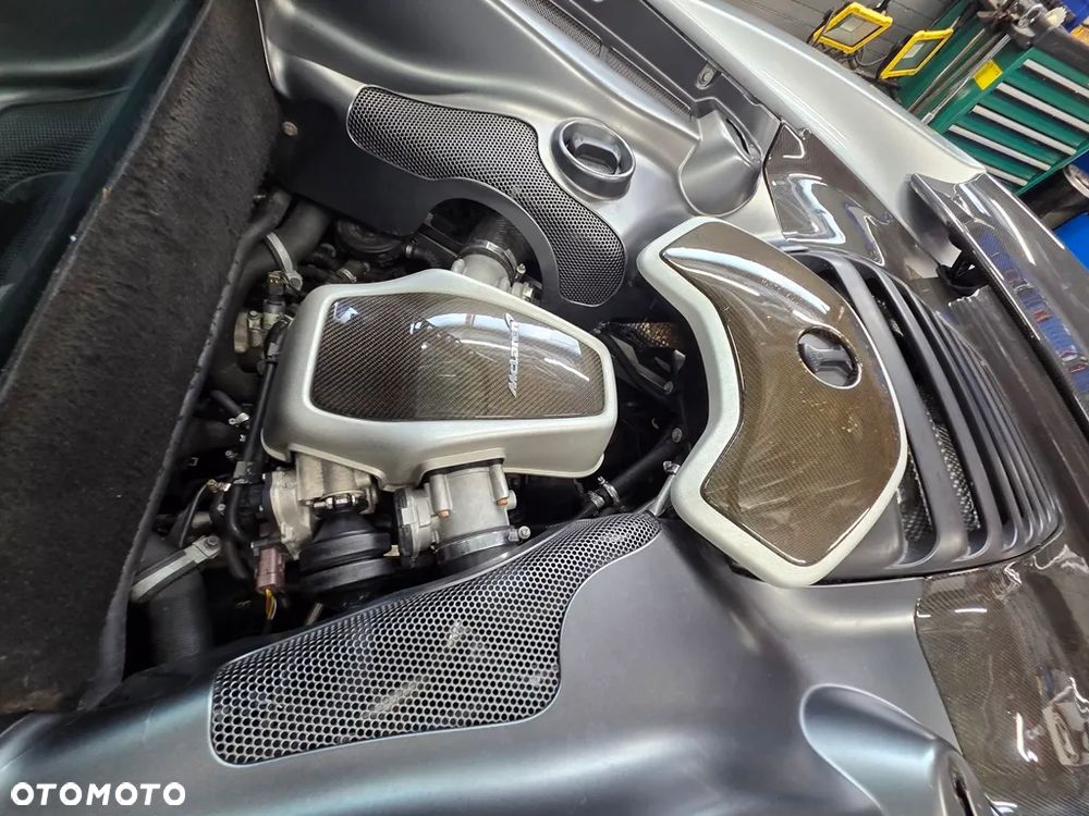 McLaren MP4-12C - 35