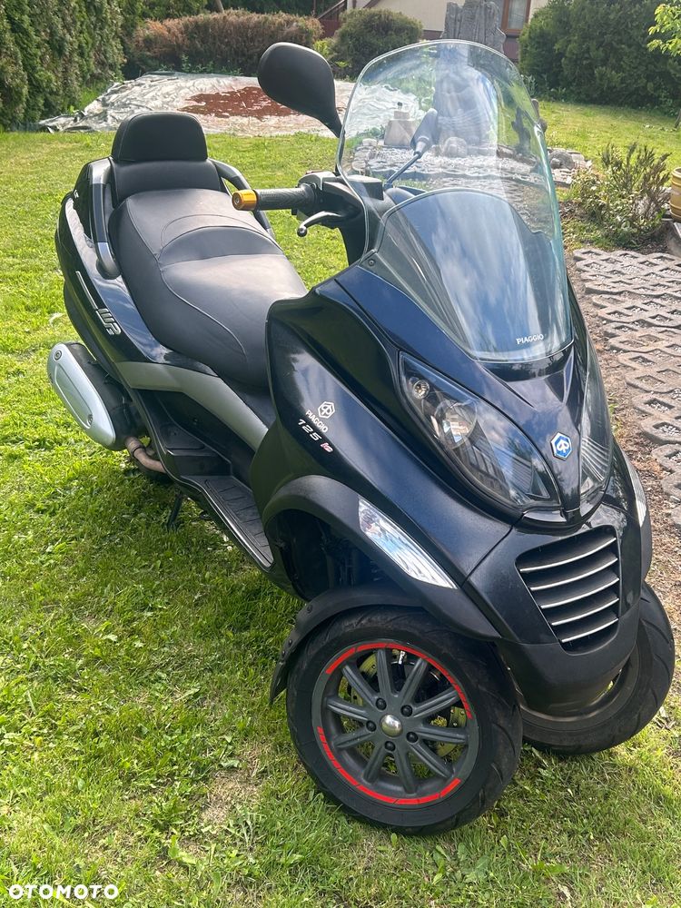 Piaggio MP-3 - 1