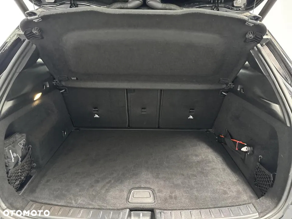 Mercedes-Benz GLA 200 AMG Line - 23