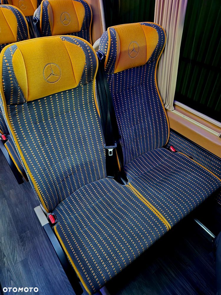 Mercedes-Benz Sprinter - 16