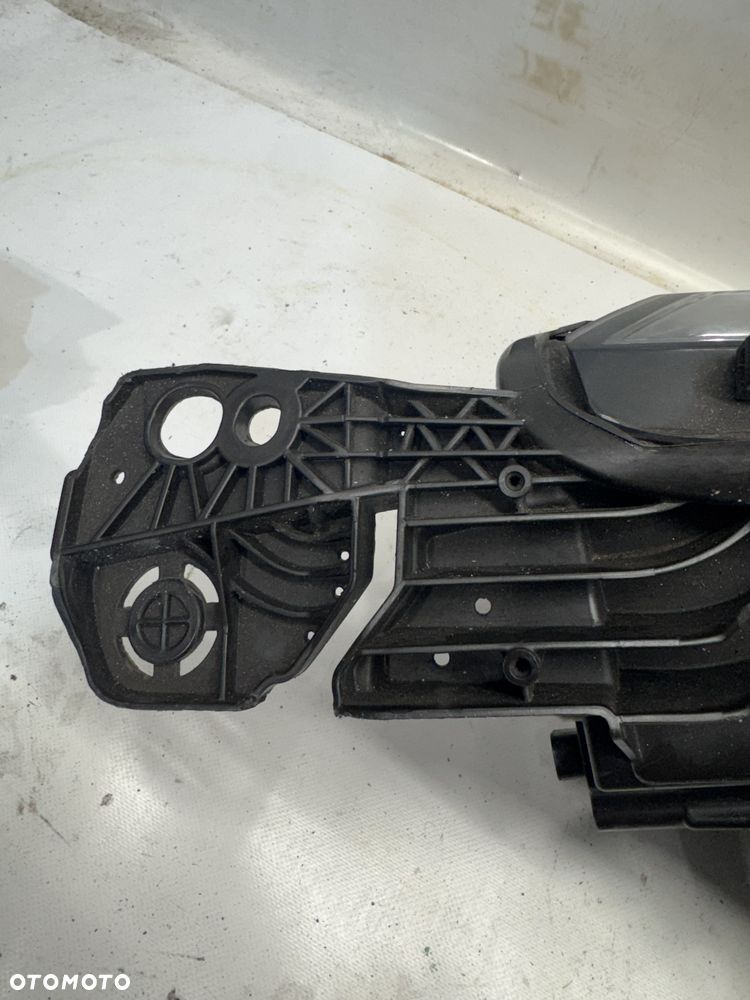 PG-131 LAMPA LEWA FULL LED PEUGEOT 5008/3008 - 3