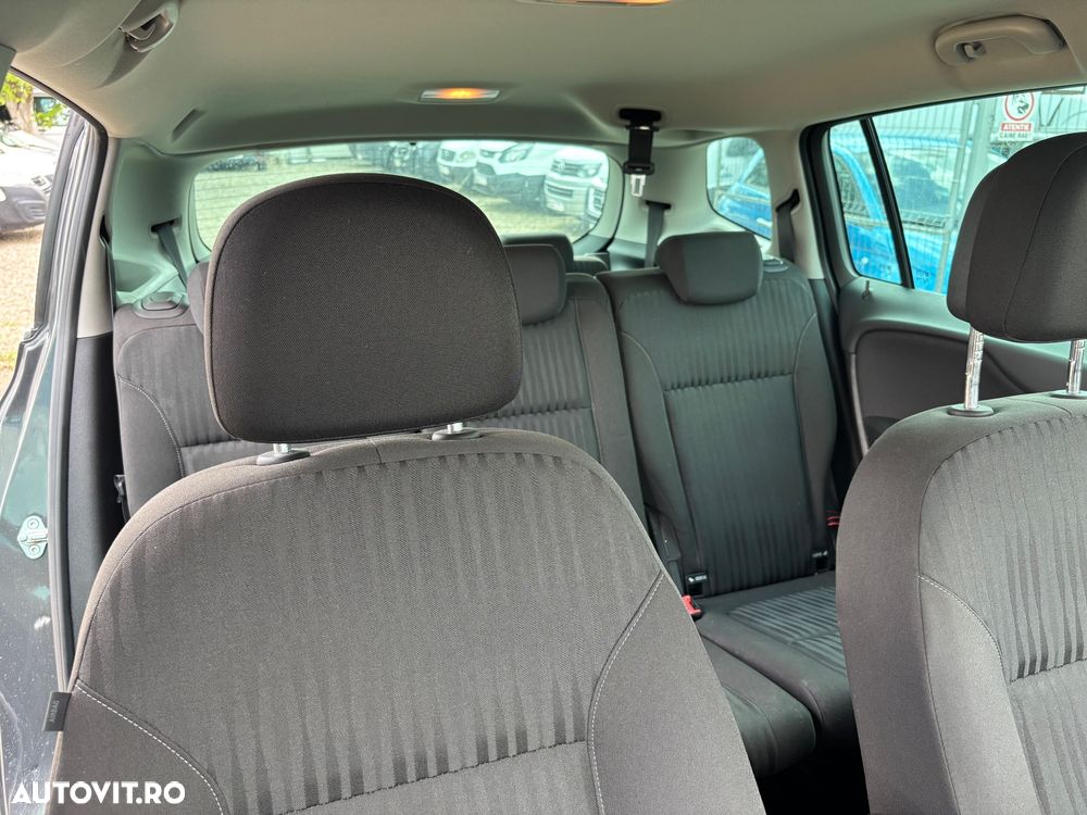 Opel Zafira - 15