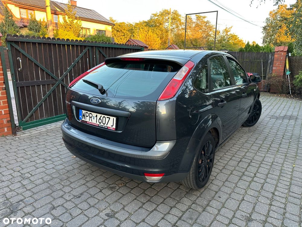 Ford Focus - 8