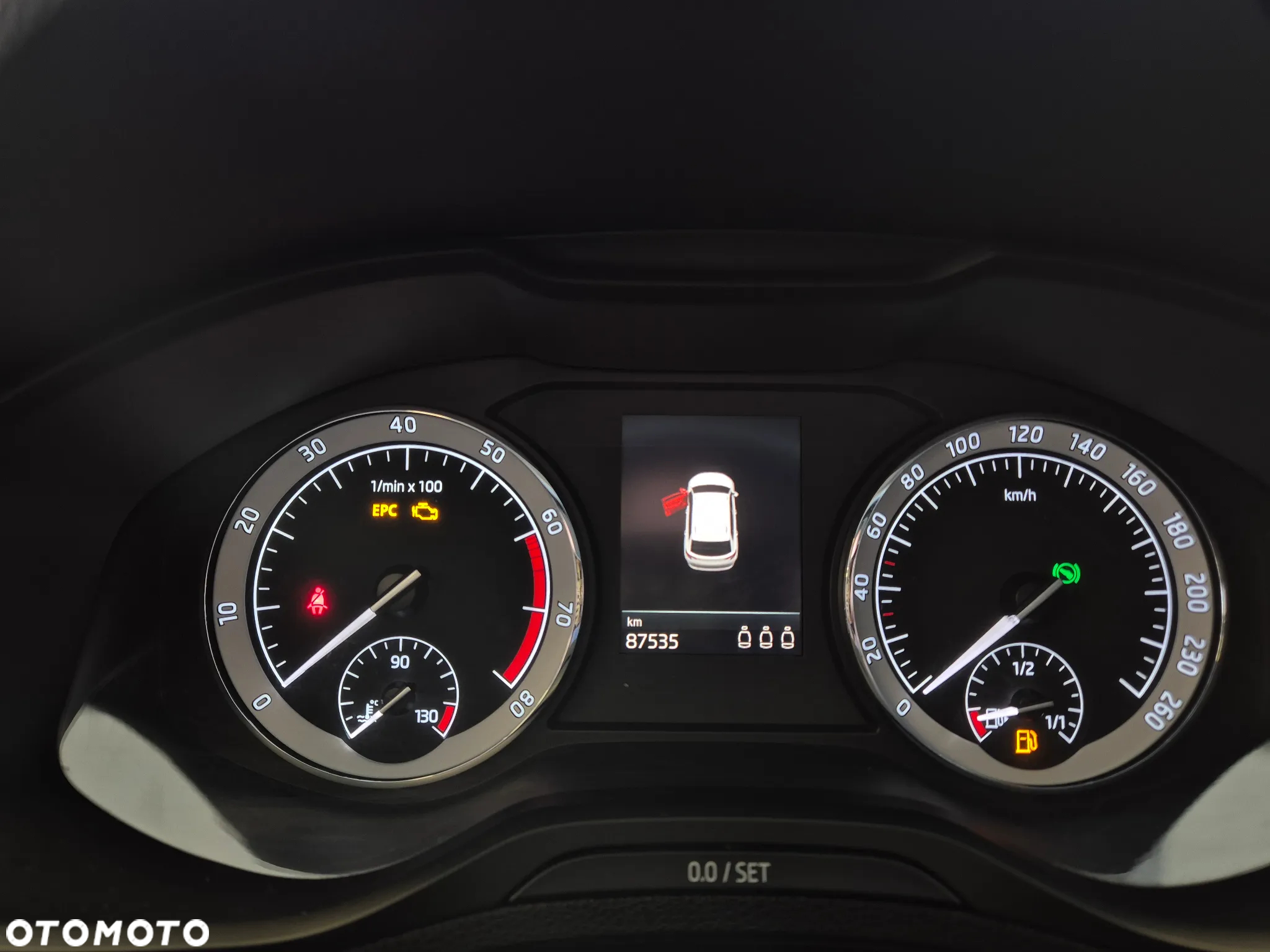 Skoda Karoq 1.5 TSI ACT 4x2 Ambition DSG - 16