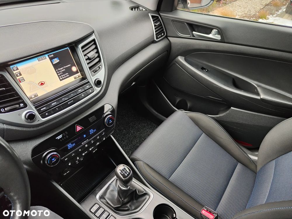 Hyundai Tucson 2.0 CRDI Comfort 4WD - 28