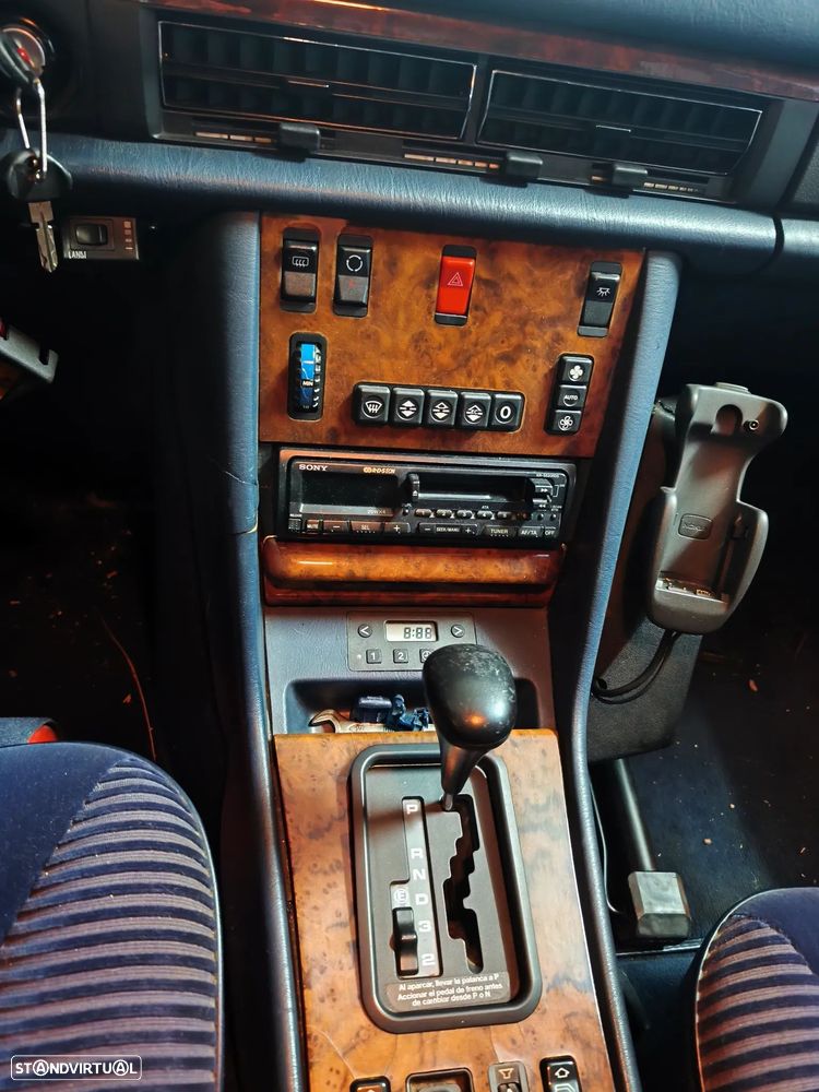 Mercedes-Benz S 300 SEL - 8