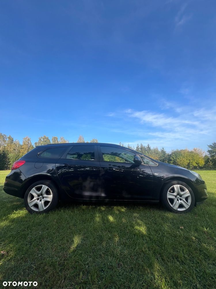Opel Astra 1.4 Turbo Sports Tourer - 11