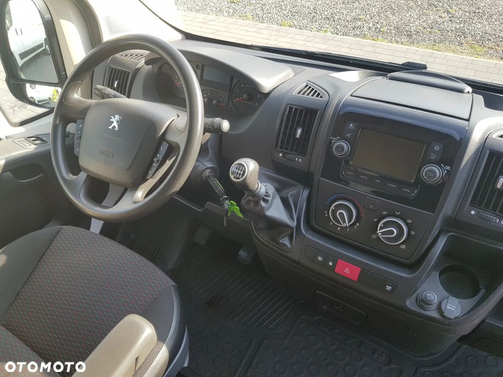Peugeot Peugeot Boxer 435 L3H2 165KM Premium 4d - 9