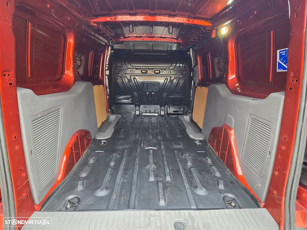 Ford Transit Connect - 12