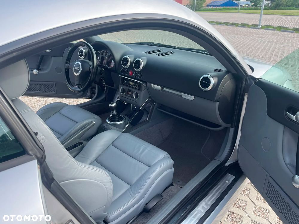 Audi TT Coupé 1.8T Quattro - 8