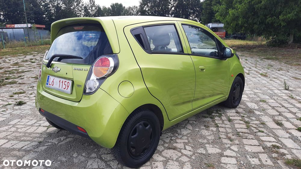 Chevrolet Spark - 4