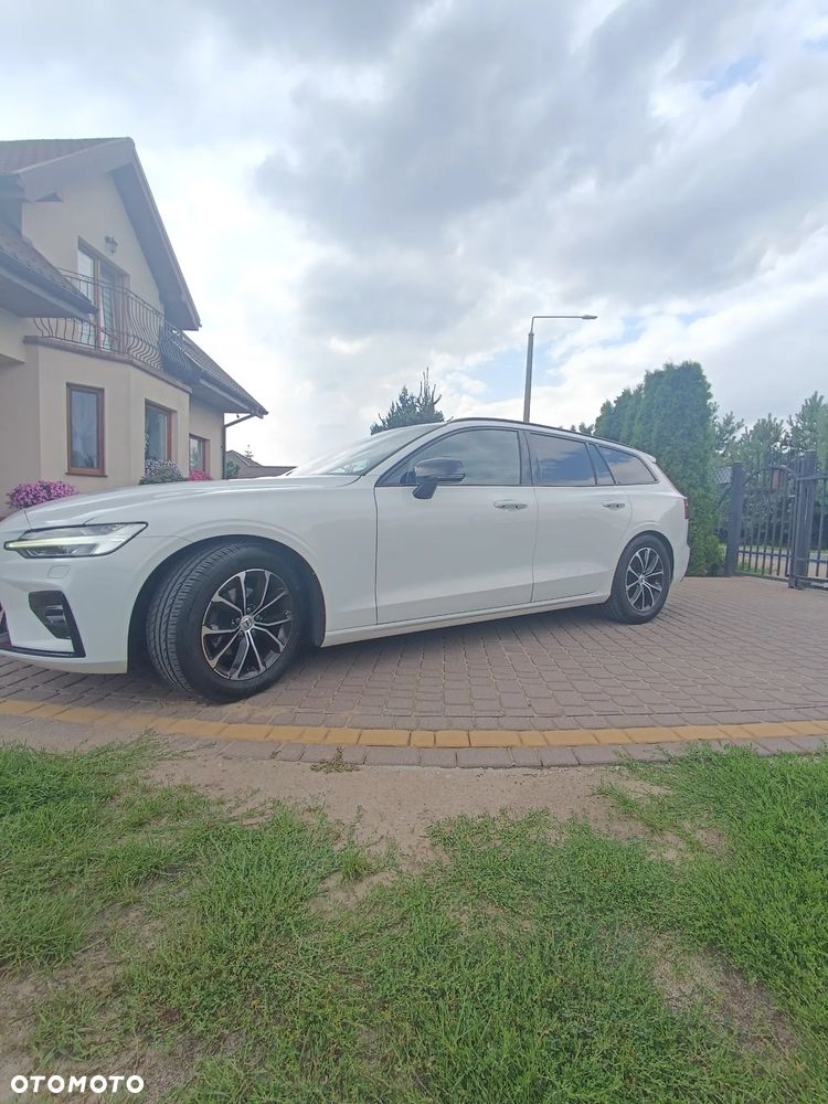 Volvo V60 D4 Geartronic R-Design - 23