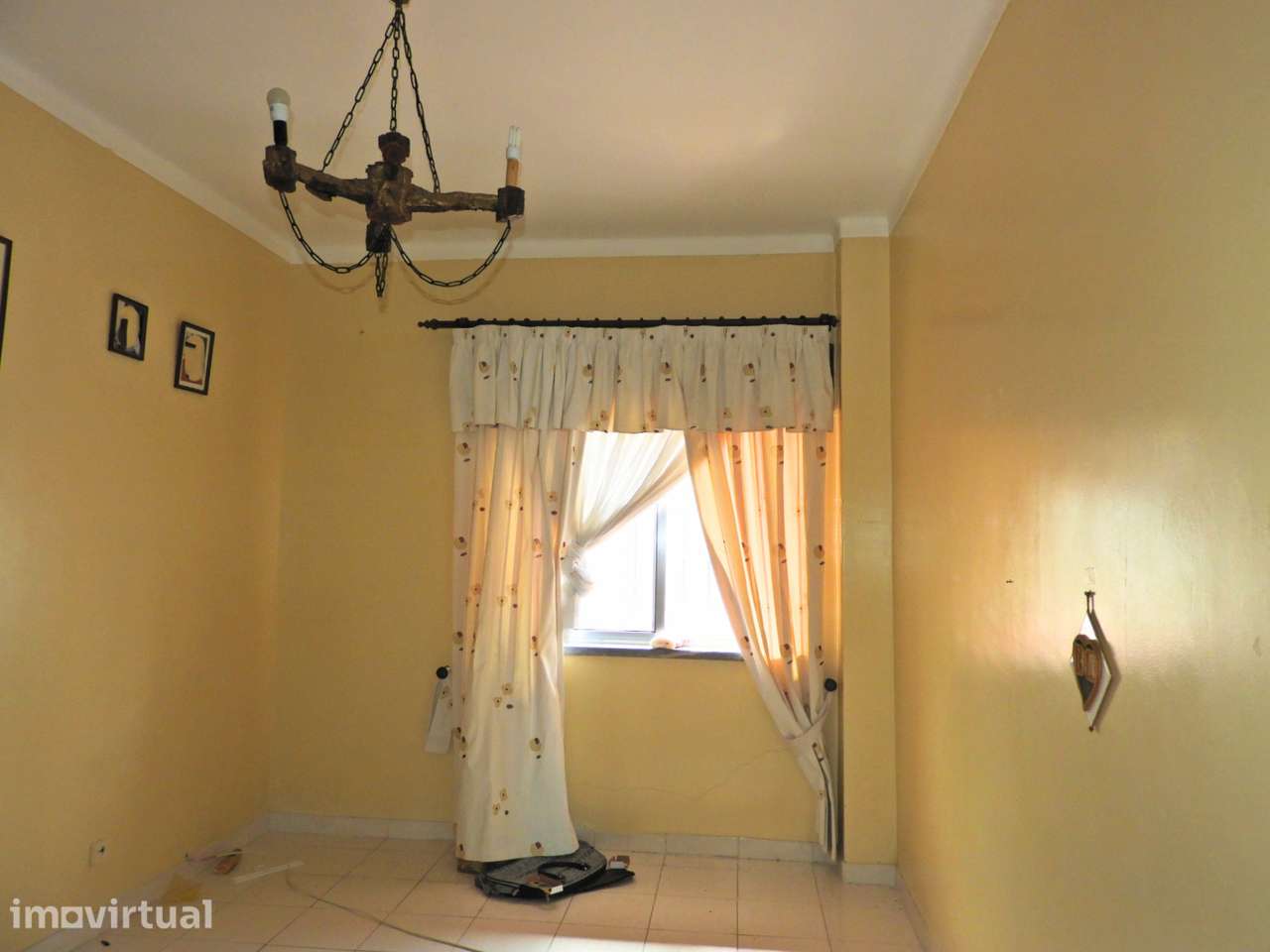 Apartamento T4 no Centro de Santarém com Garagem - Grande imagem: 5/8