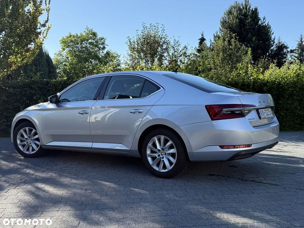 Skoda Superb 2.0 TDI SCR Ambition - 3