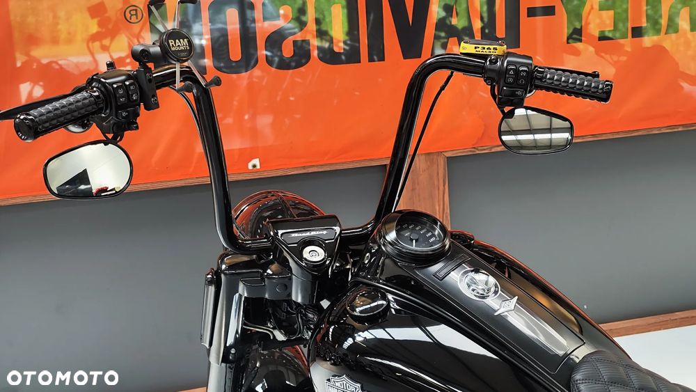 Harley-Davidson Touring Road King - 33