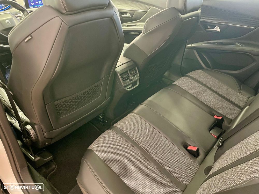 Peugeot 3008 1.2 PureTech Allure EAT6 - 27