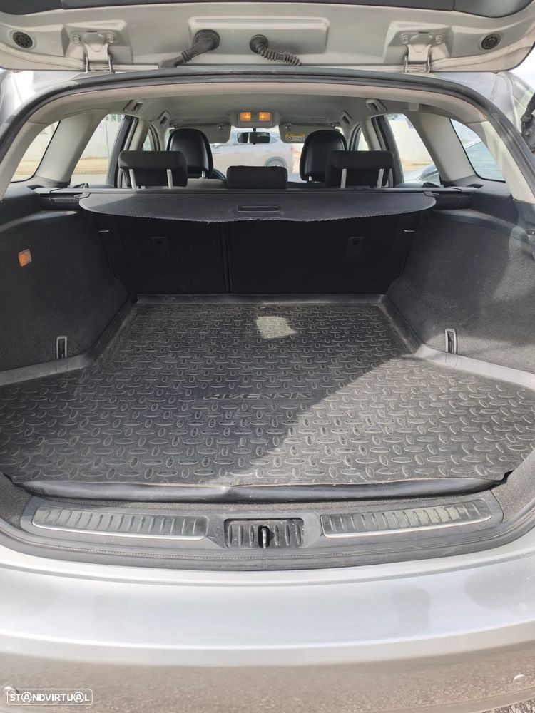 Toyota Avensis SW 2.0 D-4D Comfort - 7