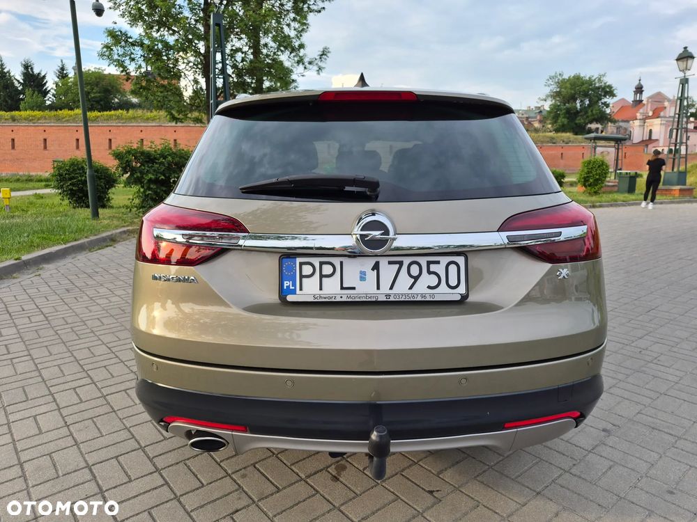 Opel Insignia 2.0 CDTI 4x4 Exclusive S&S - 11