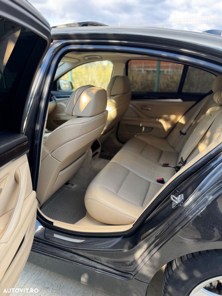 BMW Seria 5 520d - 7