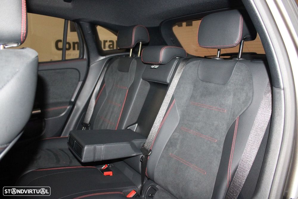 Mercedes-Benz EQA 250+ AMG Line - 40