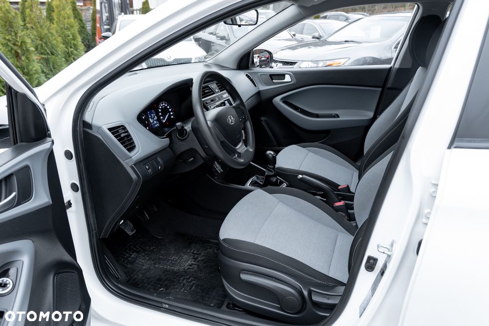 Hyundai i20 1.2 - 17