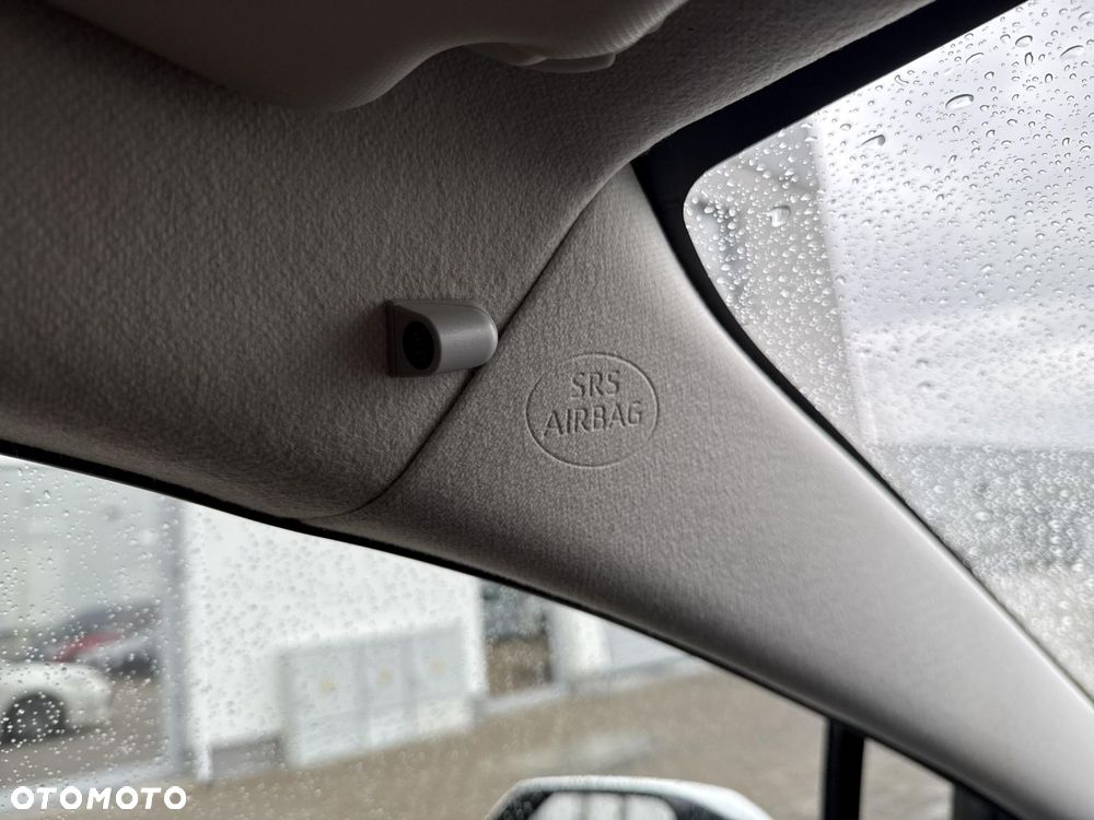 Toyota Corolla 1.8 Hybrid Comfort - 25