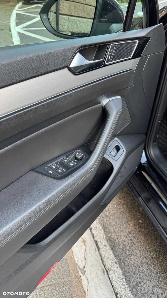 Volkswagen Passat 1.8 TSI BMT Highline DSG - 11