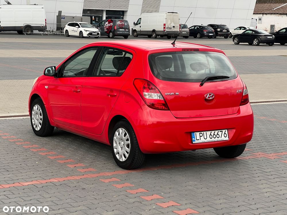 Hyundai i20 - 8