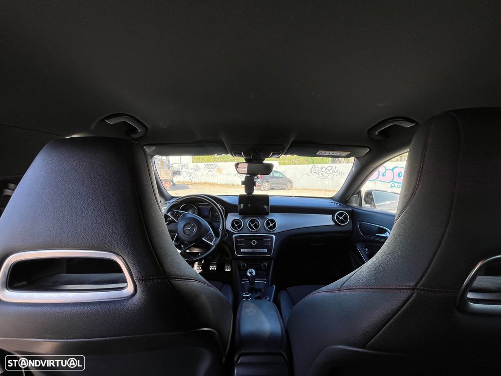 Mercedes-Benz CLA 180 d Shooting Brake AMG Line - 6