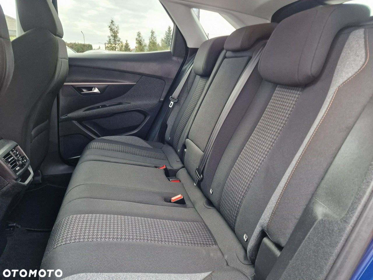 Peugeot 3008 1.2 PureTech Active Pack S&S EAT8 - 21