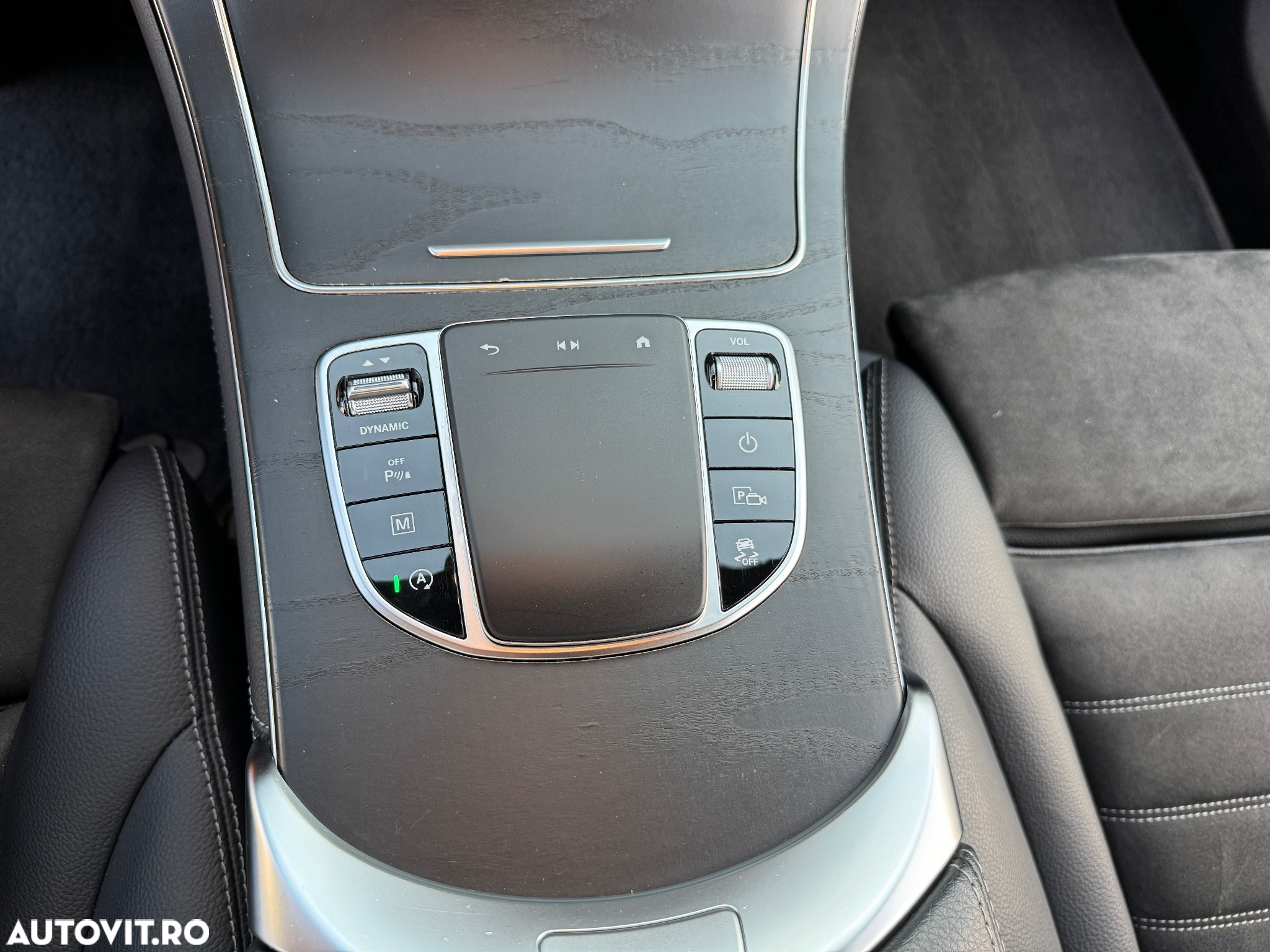 Mercedes-Benz GLC 220 d 4MATIC - 24