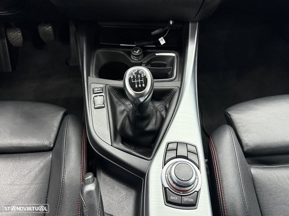 BMW 120 d Line Sport - 23