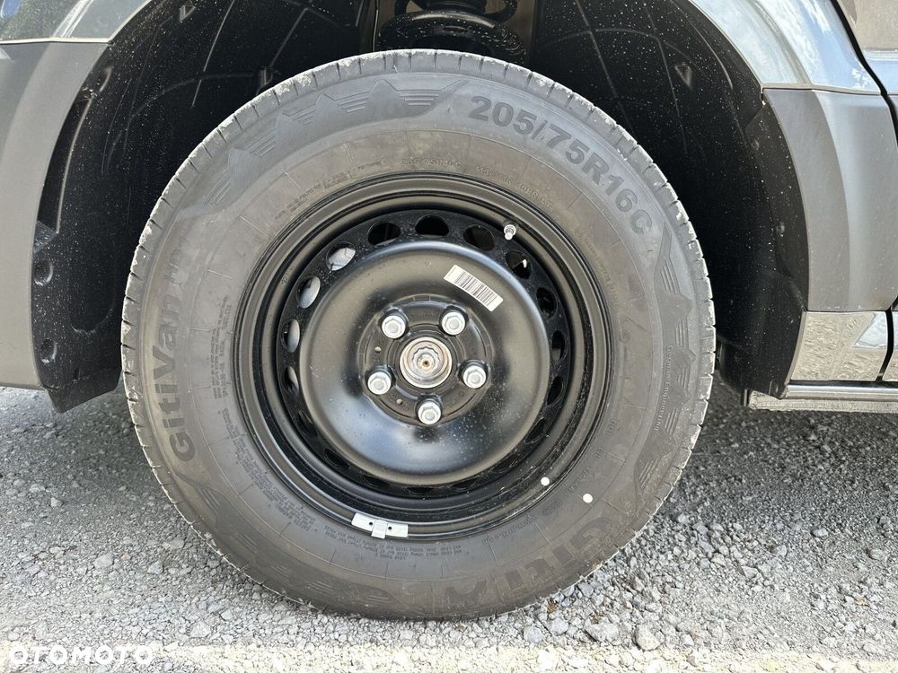 Volkswagen Crafter - 11