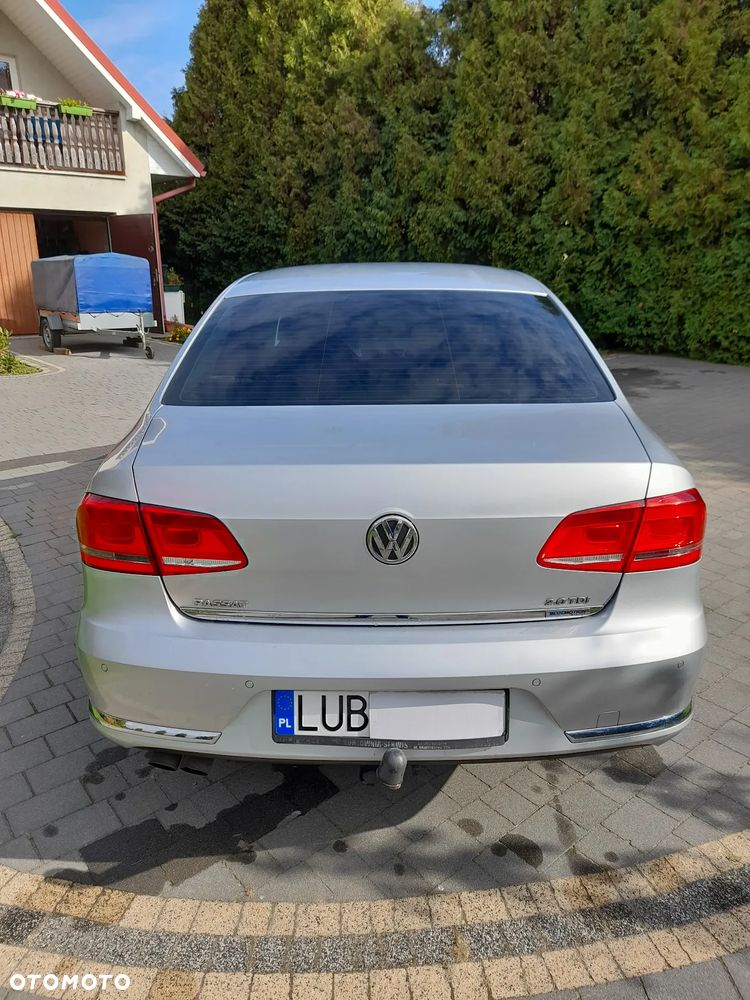 Volkswagen Passat 2.0 TDI Comfortline - 4