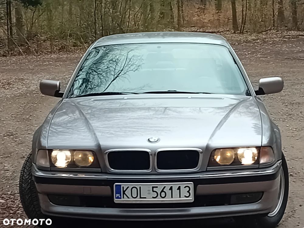 BMW Seria 7 740i V8 - 11